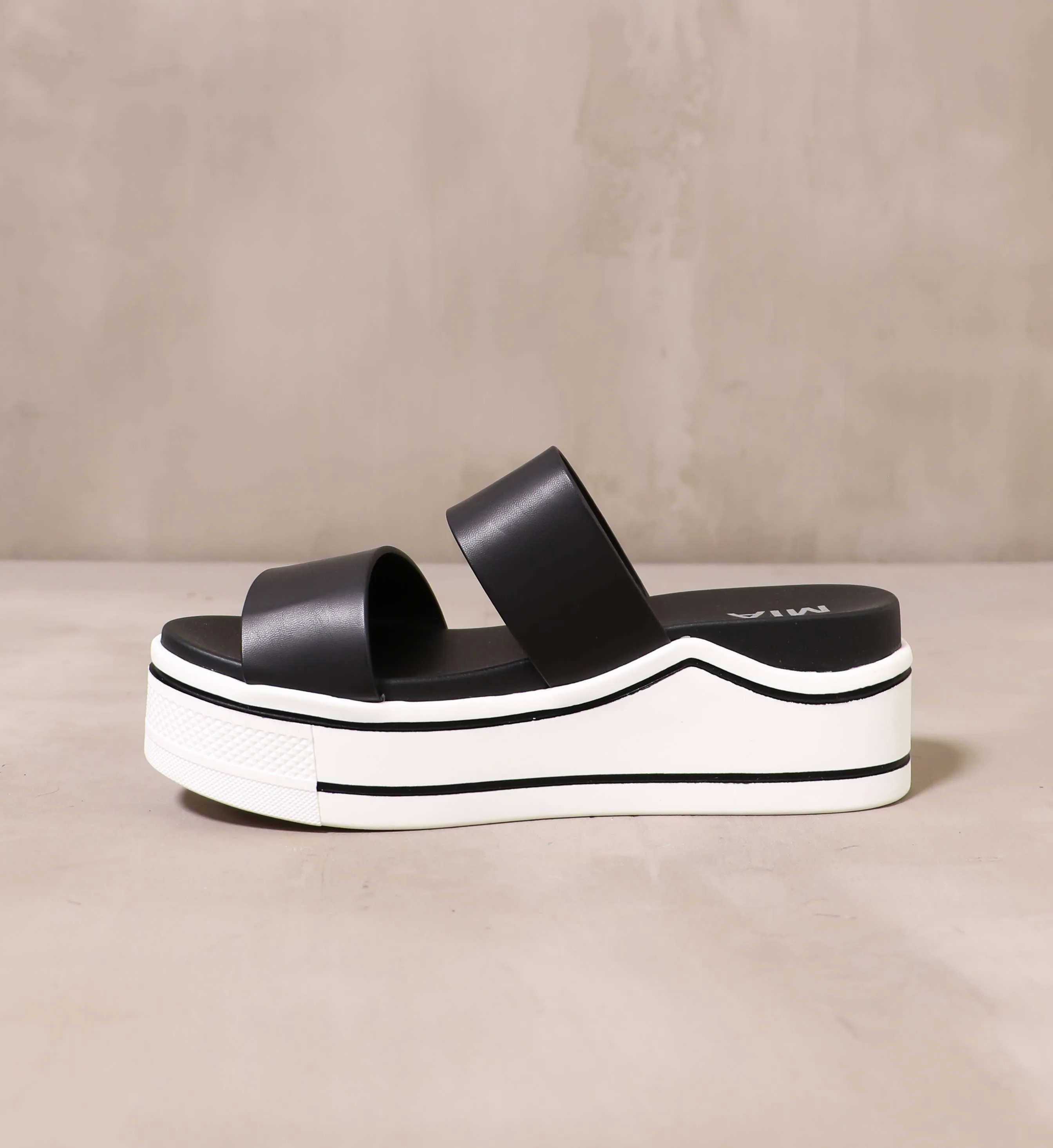PLATFORM AN OPINION SANDAL