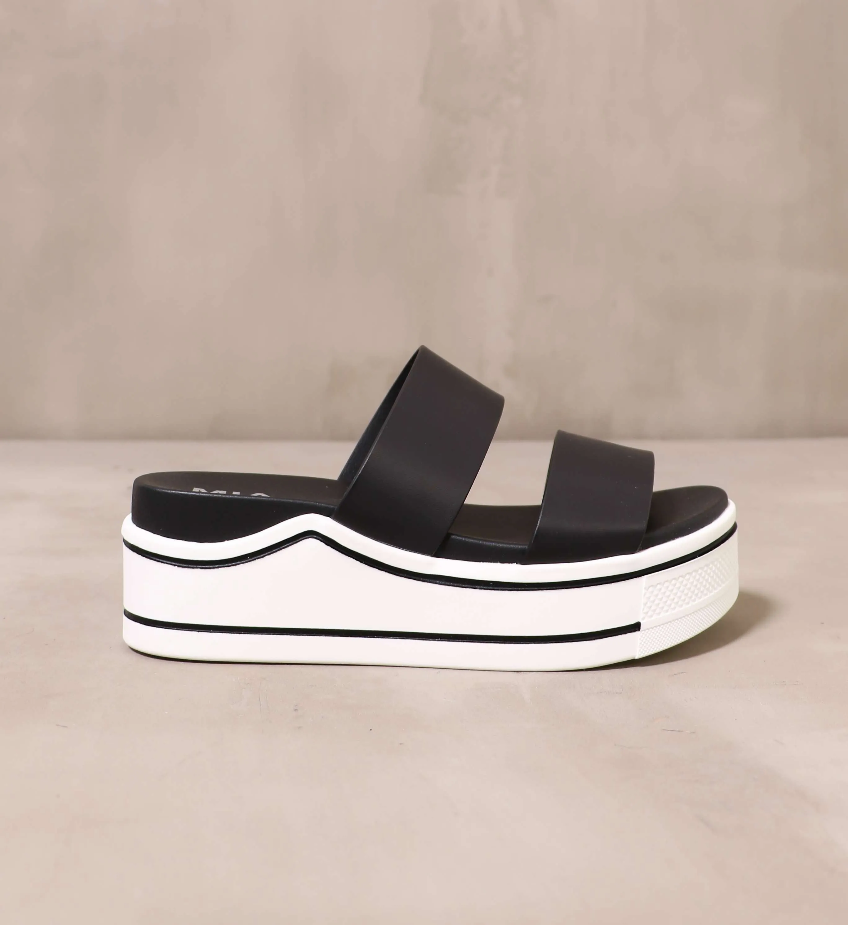 PLATFORM AN OPINION SANDAL